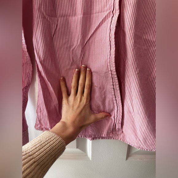 *SOON TO DONATE*
American Eagle “Favorite” Button Down - Picture 5 of 5